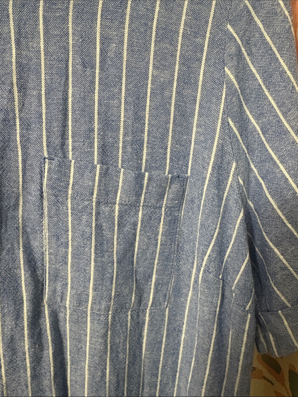 Blue Striped Short-Sleeve Men's Shirt - Lightweight Casual Button-Down - Picture 3 of 4